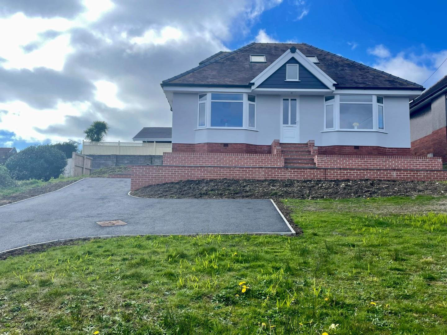 Long Acre Gardens, Mayals, Swansea, SA3 5JS